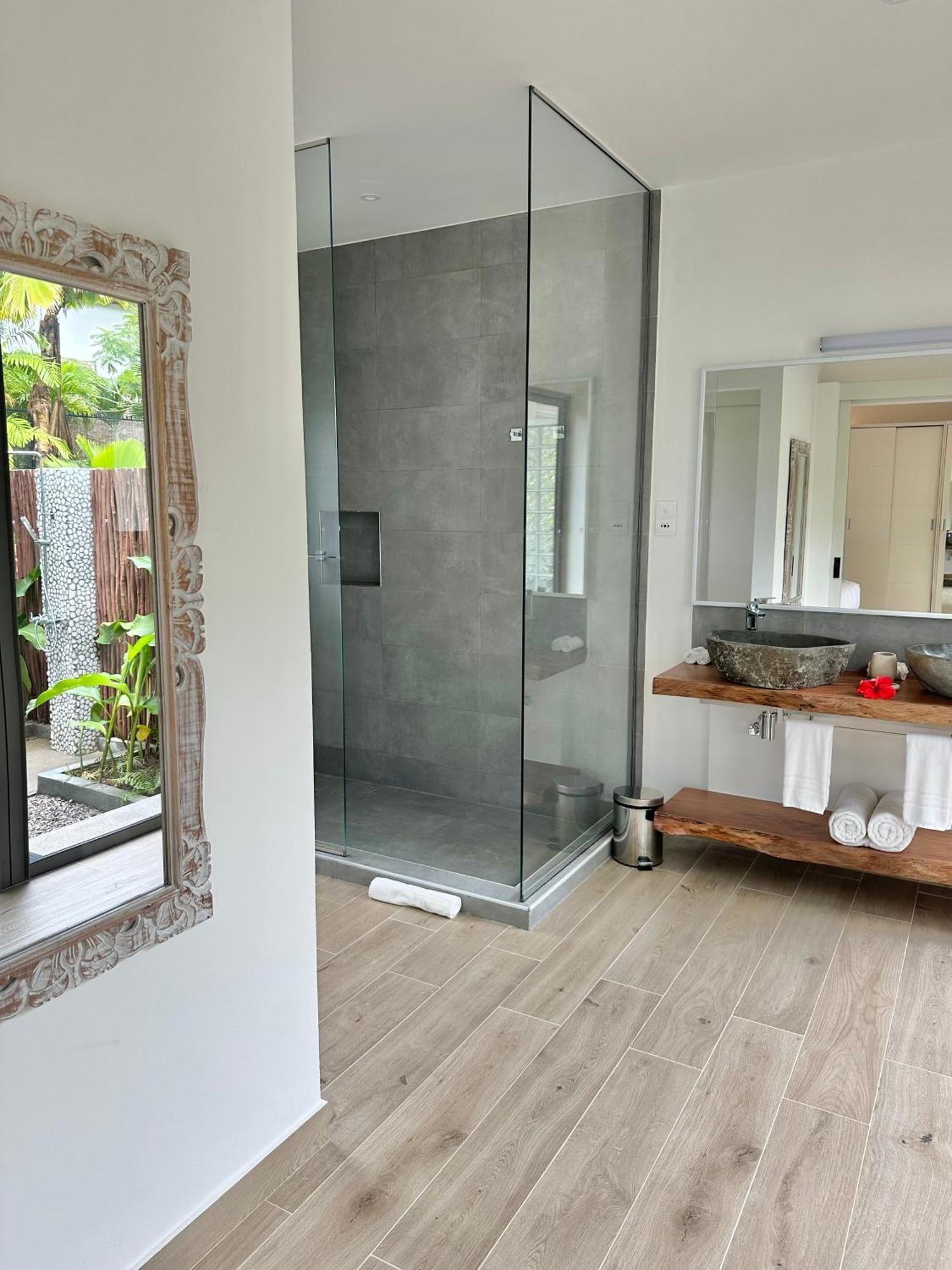 Pineapple Beach Villas Baie Lazare  Eksteriør bilde